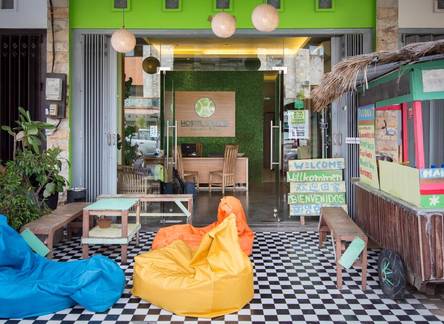 Отель Hostel World, The Eco Living 