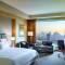 Отель Swissotel Al Ghurair Dubai