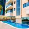 Отель Tulip Creek Hotel Apartments Apart