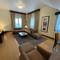 Отель Tulip Creek Hotel Apartments Apart