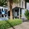 Отель Blu Monkey Bed Breakfast Phuket