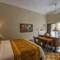 Отель Sudamala Suites & Villas