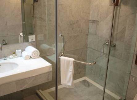 Отель Thomson Residence Hotel 
