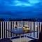 Отель The Color Living Hotel