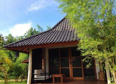 Отель Rhipidura Bungalows 