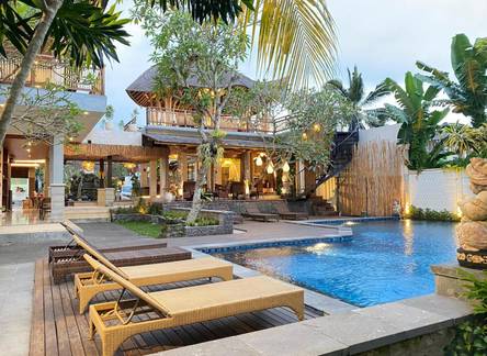 Отель Putri Ayu Cottages