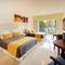 Отель Viva Wyndham Azteca