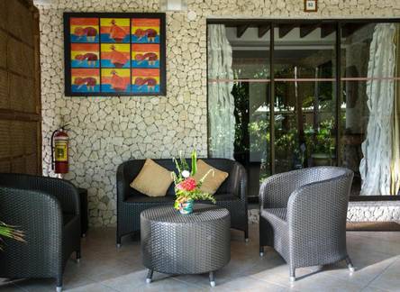 Отель Dolphin House Resort Moalboal 