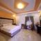 Отель Woodland Resort Hotel