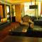 Отель Fields Plaza Suites Condo-Hotel