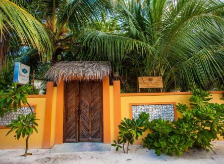Отель Stingray Beach Inn