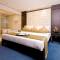 Отель Lewis Grand Hotel