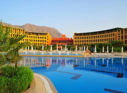 Отель Strand Beach Resort