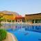 Отель Strand Beach Resort