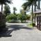 Отель Oasis Villas by Evaco Holiday Resorts