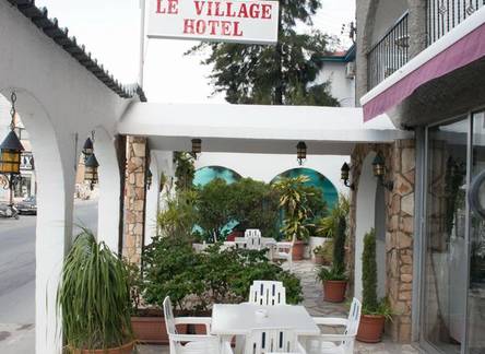 Отель Le Village Hotel - Adults Only