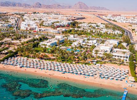Отель Novotel Beach