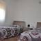 Отель Surf & Sun Holiday Apartments