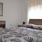 Отель Surf & Sun Holiday Apartments