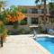 Отель Vineland Holidays Villas
