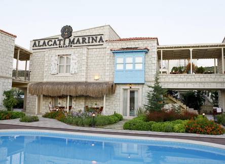 Отель Alacati Marina Palace