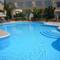 Отель Blue Oasis Gardens Apart