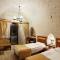 Отель Uchisar Kaya Otel