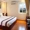 Отель Golden Sand Hotel
