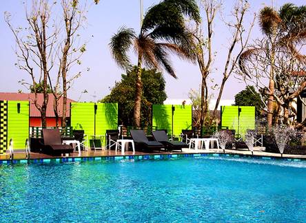 Отель Lakkhana Poolside Resort