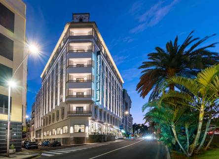 Отель Barcelo Santa Cruz Contemporaneo