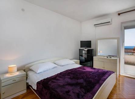 Отель Apartments Mate Balote 54