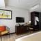 Отель Royal Riverside Hoi An Hotel
