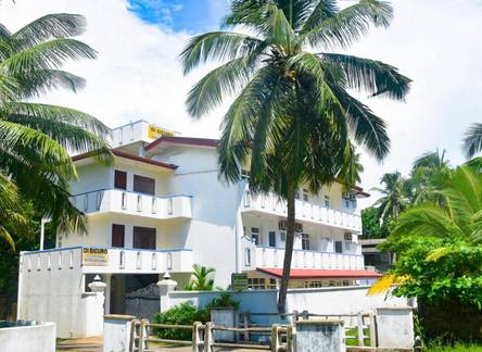 Отель Di Sicuro Tourist Inn