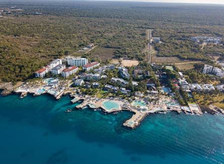 Отель Tracadero Beach Resort