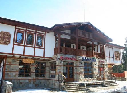 Отель Merryan Hotel