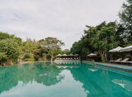 Отель Ho Tram Beach Resort & Spa