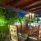 Отель Georgia's Garden Hotel
