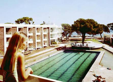 Отель Marathon Beach Resort