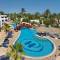 Отель Jaz Fayrouz Resort