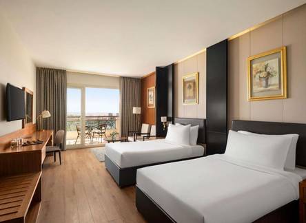 Отель Movenpick Media City