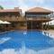Отель Ong Lang Garden Resort