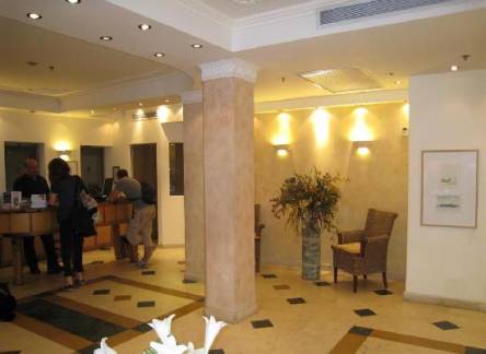Отель De La Mer Hotel