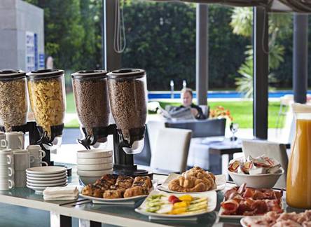 Отель Mercure Atenea Aventura