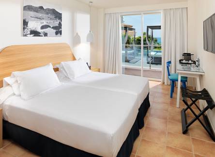 Отель H10 Blue Mar Boutique Hotel