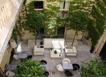 Отель Petit Palace Bristol