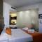 Отель Petit Palace Bristol