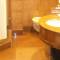Отель The Lalit Golf & Spa Resort