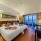 Отель Shengyi Holiday Villa Hotel & Suites