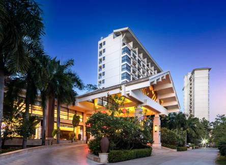Отель Sanya Yuhai Hot Spring Resort Hotel