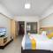 Отель Sanya Yuhai Hot Spring Resort Hotel